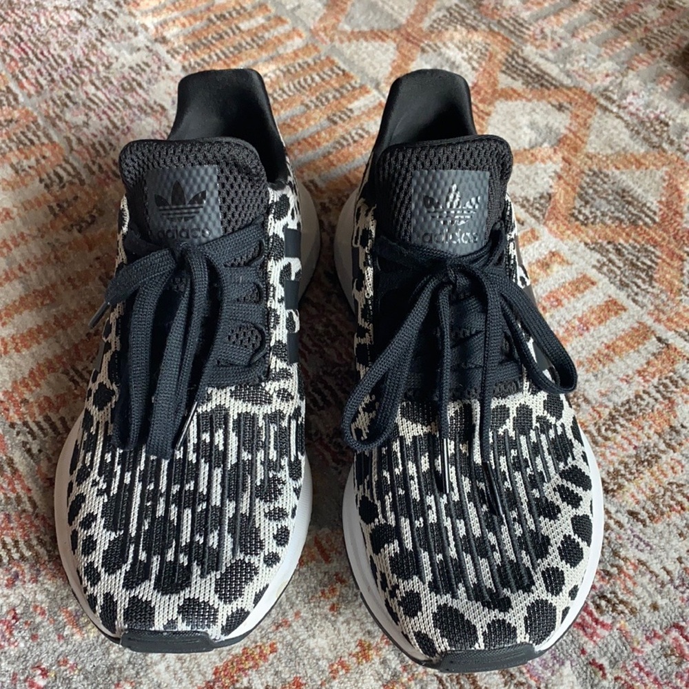 Adidas Swift Run // leopard // size 7